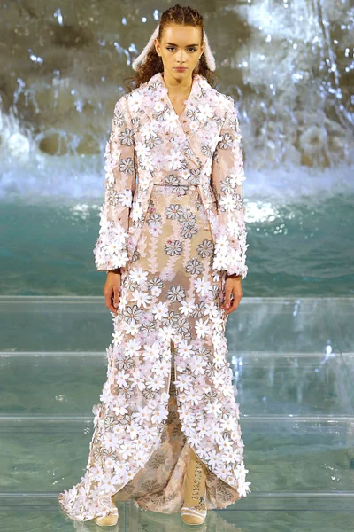 Look 9
